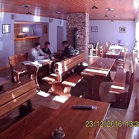 Mali Dom Platak * Soboli